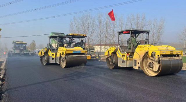 沂南县X043葛岸线道路提升改造工程一标段RAP热再生沥青面层试验段顺利施工